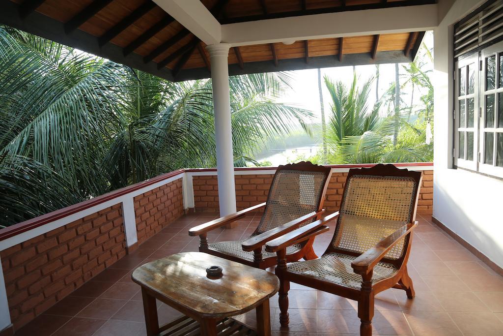 Lonely Beach Resort Тангалла Номер фото